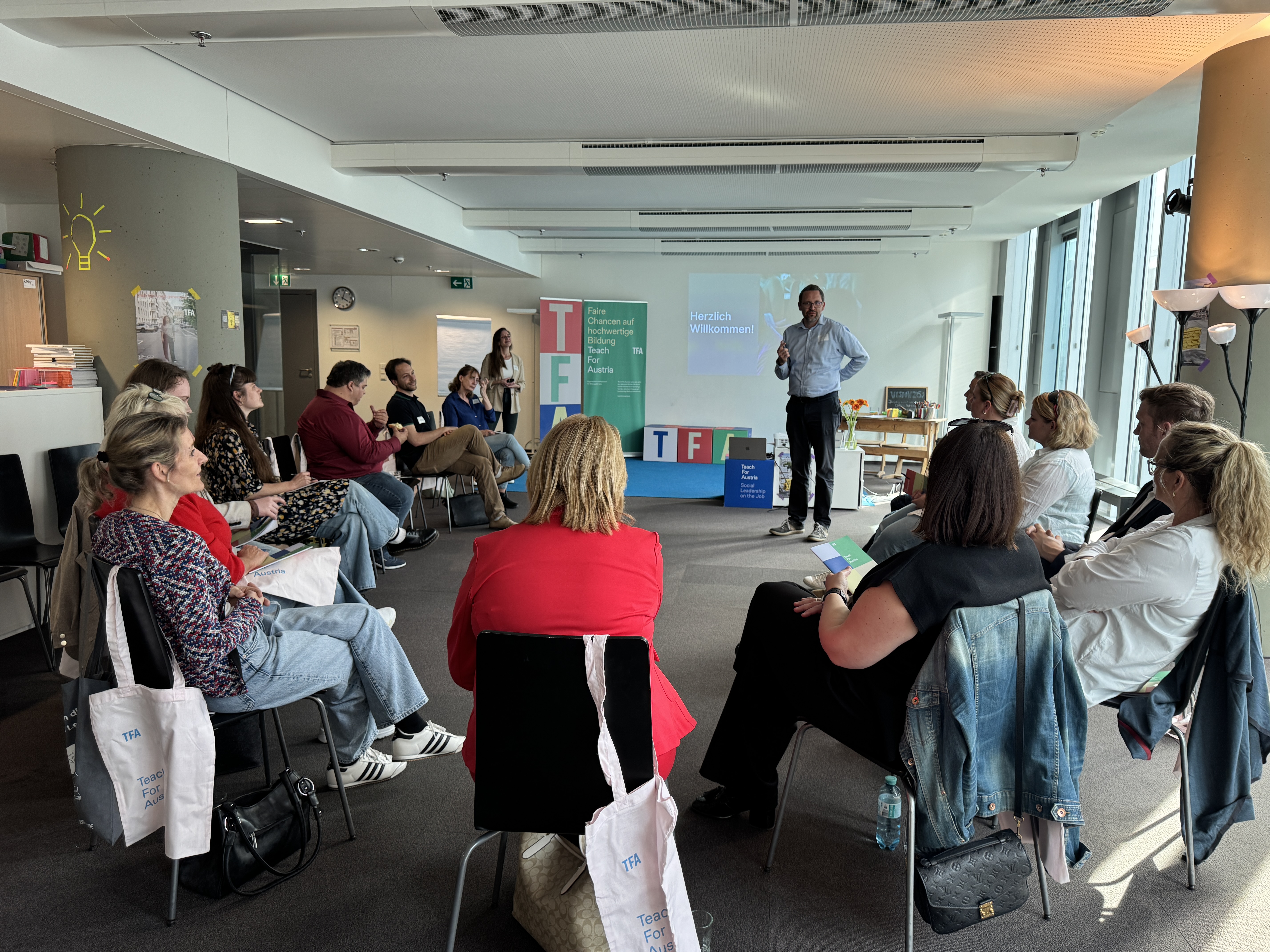 Schuldirektor:innen im TFA Office